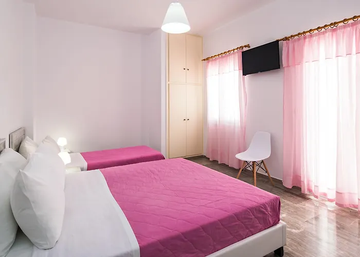 Aparthotel Kavallaris & 4*