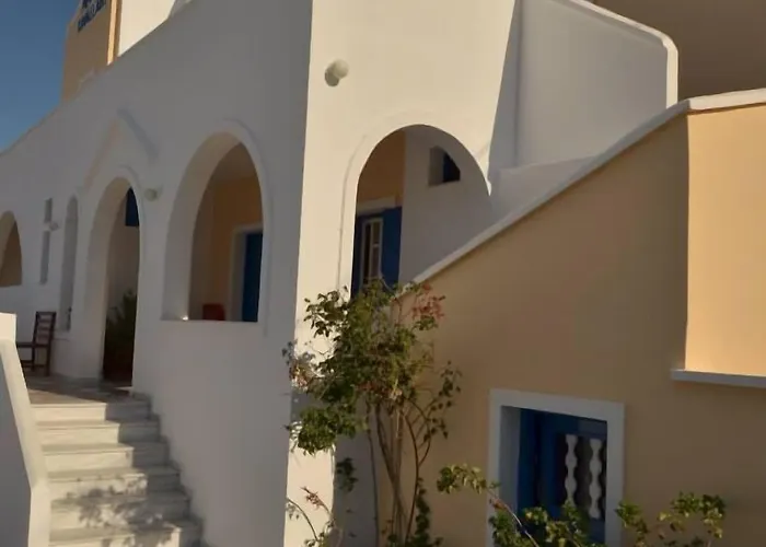 Aparthotel Kavallaris & Messaria (Santorini)