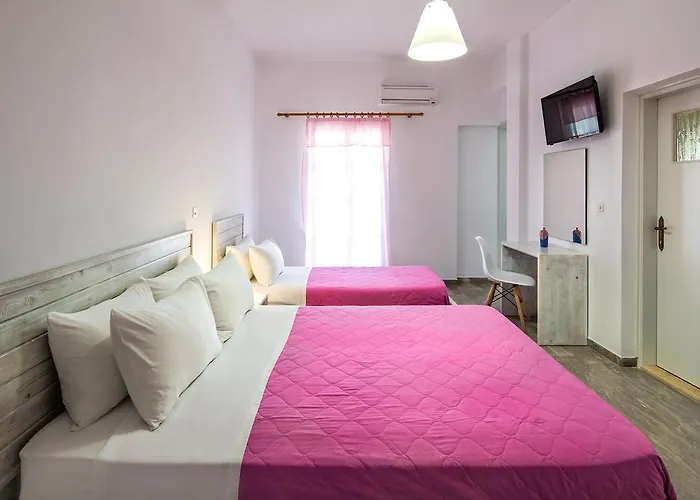 Kavallaris & 4* Messaria (Santorini)