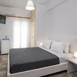 Aparthotel Kavallaris &