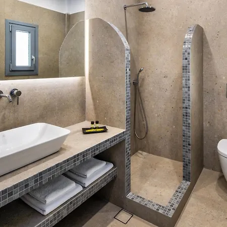 Kavallaris & Apartmanhotel 4*