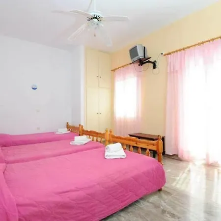 Kavallaris & Apartmanhotel 4*
