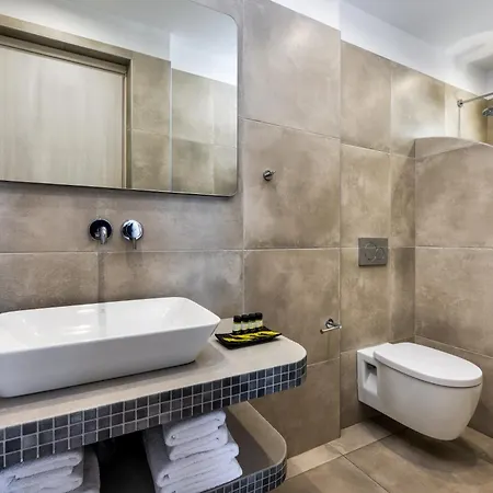 Kavallaris & Aparthotel 4*