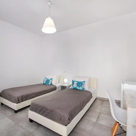 Kavallaris & 4* 梅萨雷亚