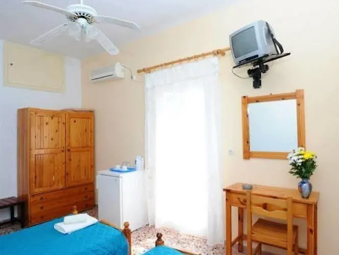 Kavallaris & Aparthotel